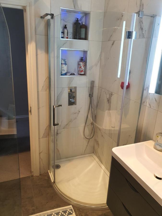 Erith Daniari Guest Rooms מראה חיצוני תמונה