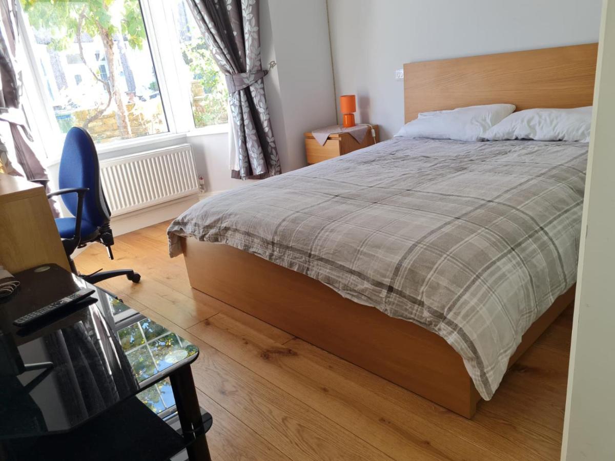 Erith Daniari Guest Rooms מראה חיצוני תמונה